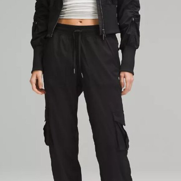 Lululemon Dance Studio Relaxed-Fit Mid-Rise Cargo Pant Navy  XXS - Picture 5 of 10